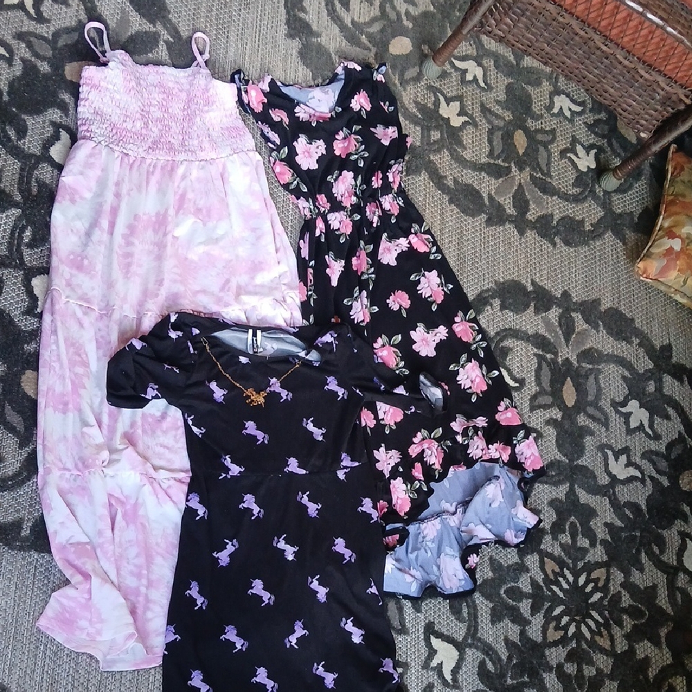 3 DRESS LOT!! GRLS 14/16 One STEP UP, 32* Cool,  Insta Girlw/gold Necklace. EUC